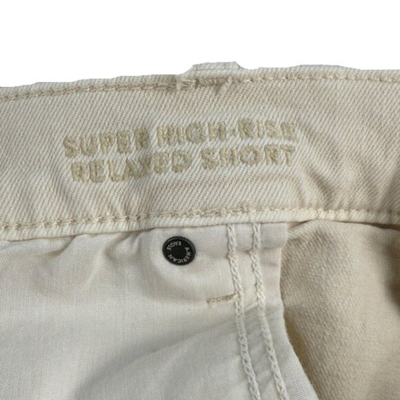 American Eagle Women’s Size 14 Relaxed Short Cream Super High Rise NWT - Picture 6 of 9